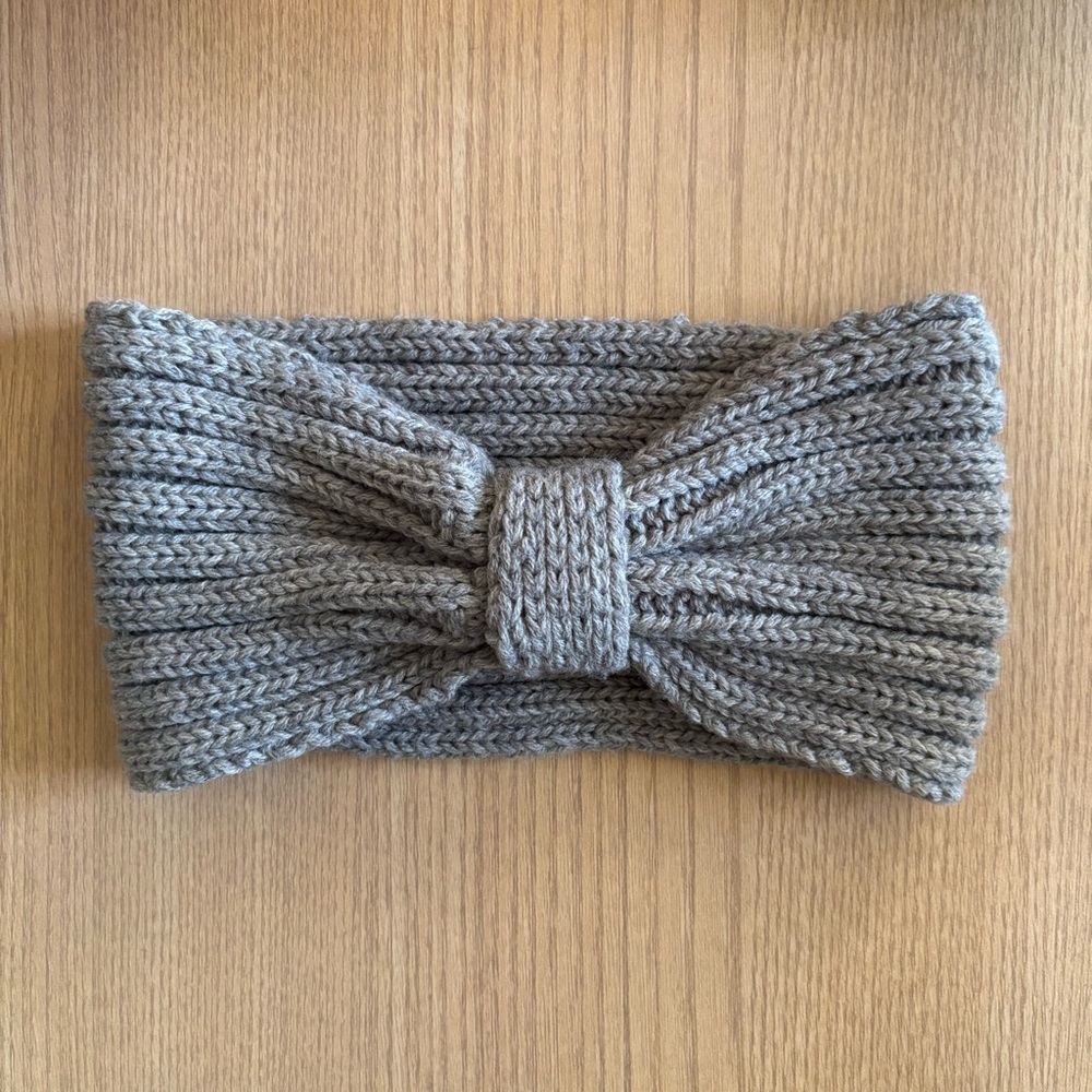 Forever 21 Women’s Gray Knit Bow Headband Ear Warmer Winter Accessory One Size